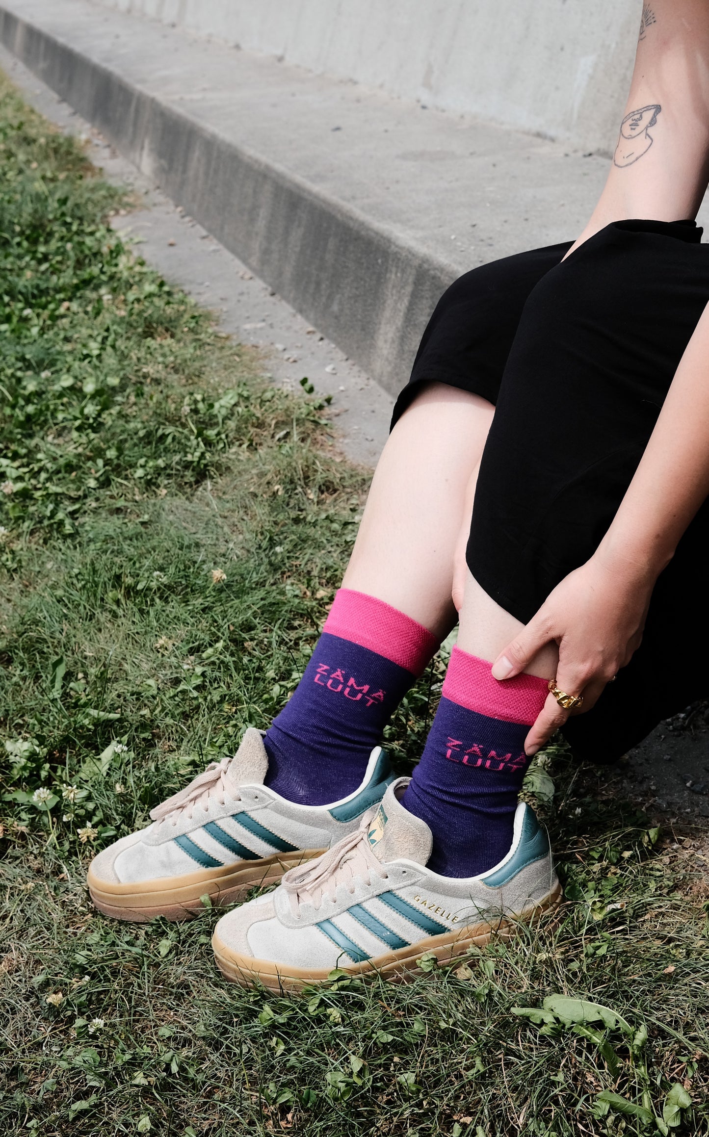 Feministischer Streik Socken: «ZÄMÄ LUUT»